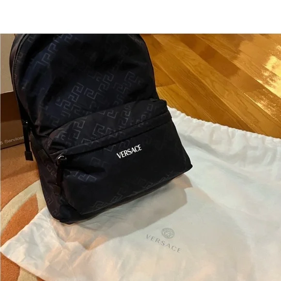 Versace back back - Picture 5 of 7